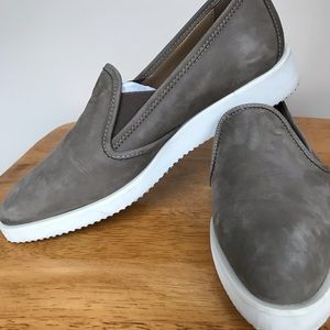 Everlane Street Shoe